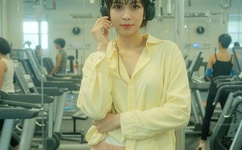 挺进朋友人妻的身体里A片